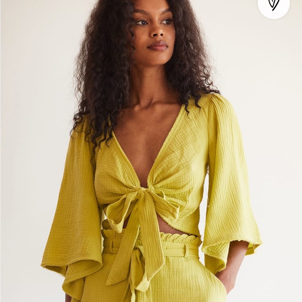 Lulu’s Green Toe Front Top // worn 1X